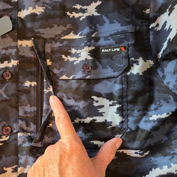Salt Life SLX Fishing Shirt Stretch Flannel, Fish Camo Print NWT sz M Mesh Vents - Picture 8 of 13